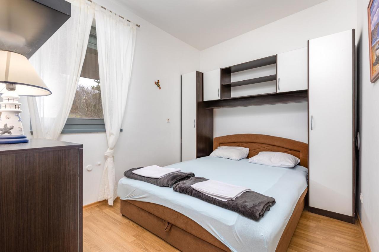 Апартаменти Apartman Leona Врбник Екстер'єр фото
